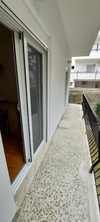 Cozy Apartment In Nea Smyrni Atene Esterno foto
