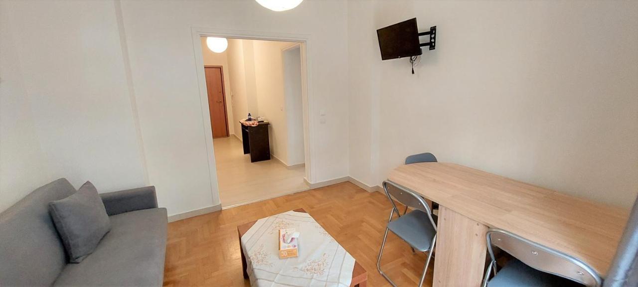 Cozy Apartment In Nea Smyrni Atene Esterno foto