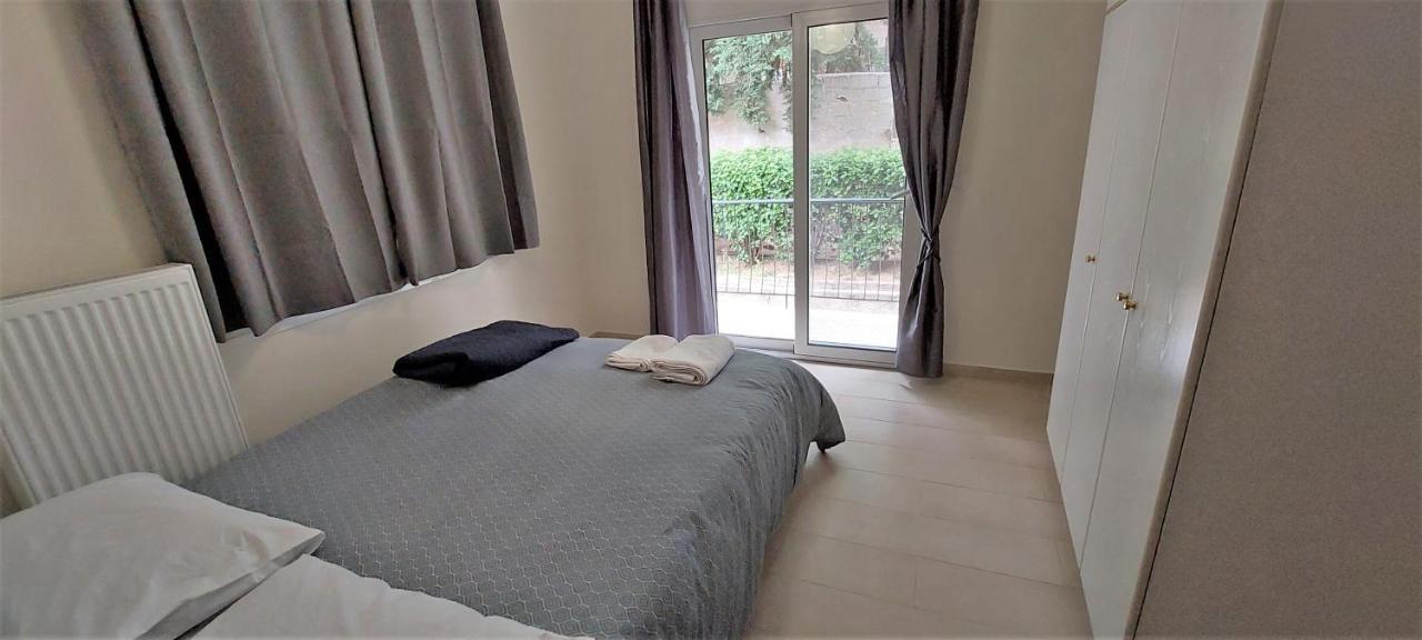Cozy Apartment In Nea Smyrni Atene Esterno foto